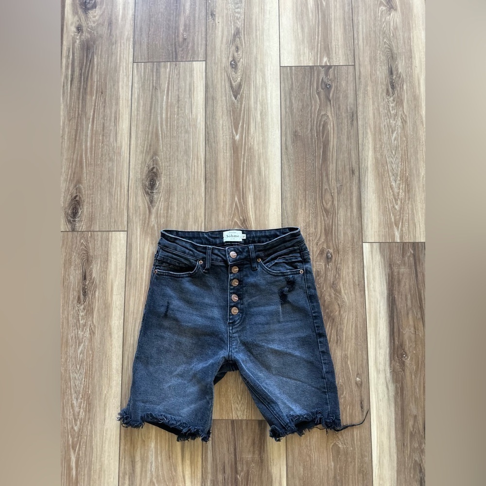 Bohme womens Black distressed Denim Shorts size 27
